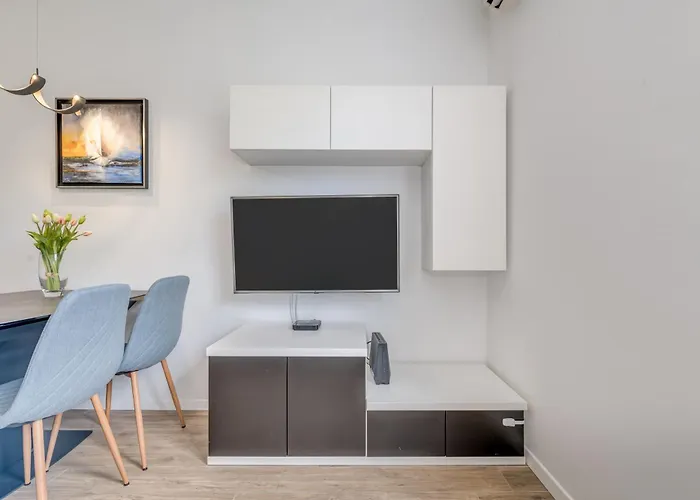 Mambo 1-bedroom Luxury - Downtown