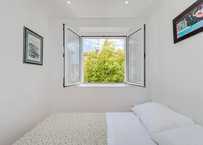 Lejlighed Mambo 1-bedroom Luxury - Downtown