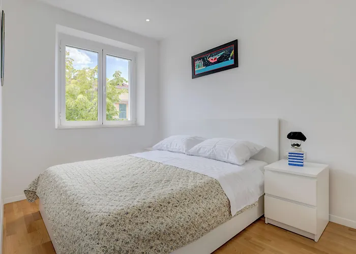 Mambo 1-bedroom Luxury - Downtown Split